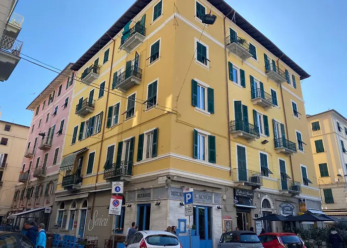 54 Rosselli Rooms La Spezia